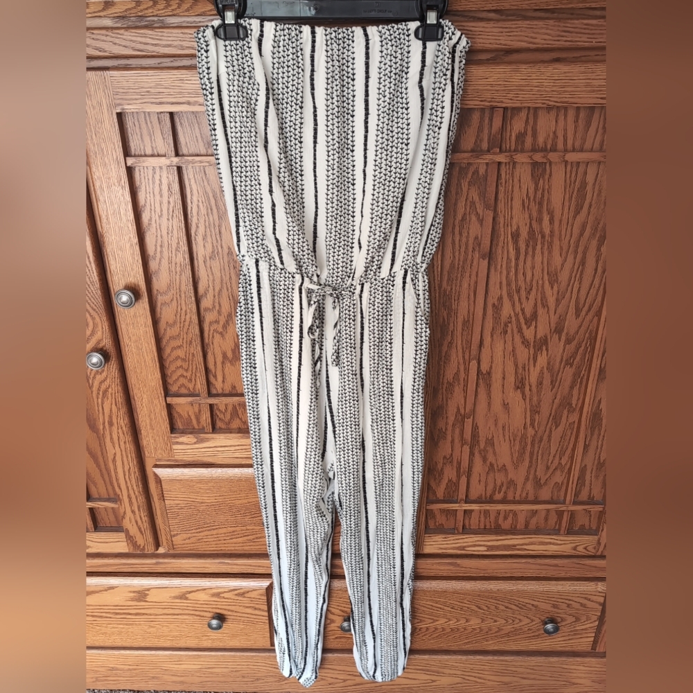 Women's Pink Lily Black & White Patterened Halter Style Jumpsuit Sz. S